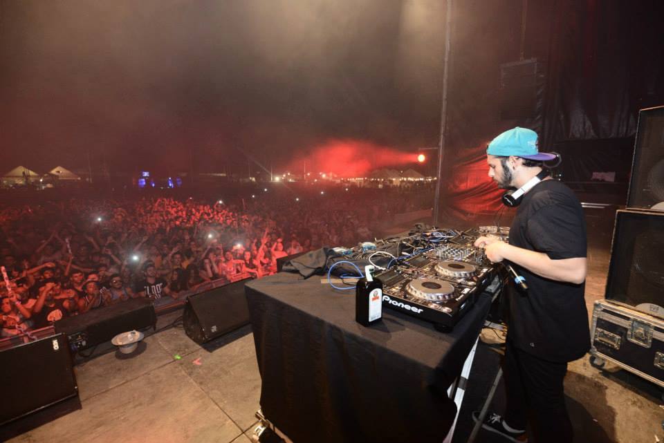 Las mejores imágenes del viernes del Weekend Beach Festival 2015 de Torre del Mar