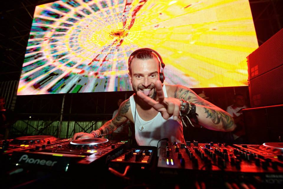 Las mejores imágenes del sábado del Weekend Beach Festival 2015 de Torre del Mar