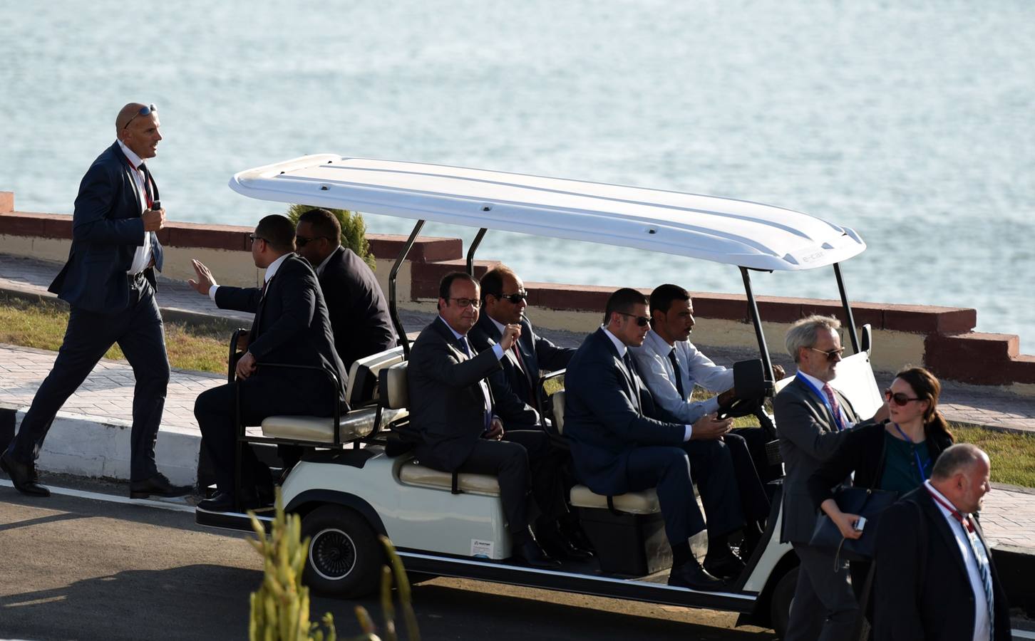 Se inaugura el nuevo Canal de Suez