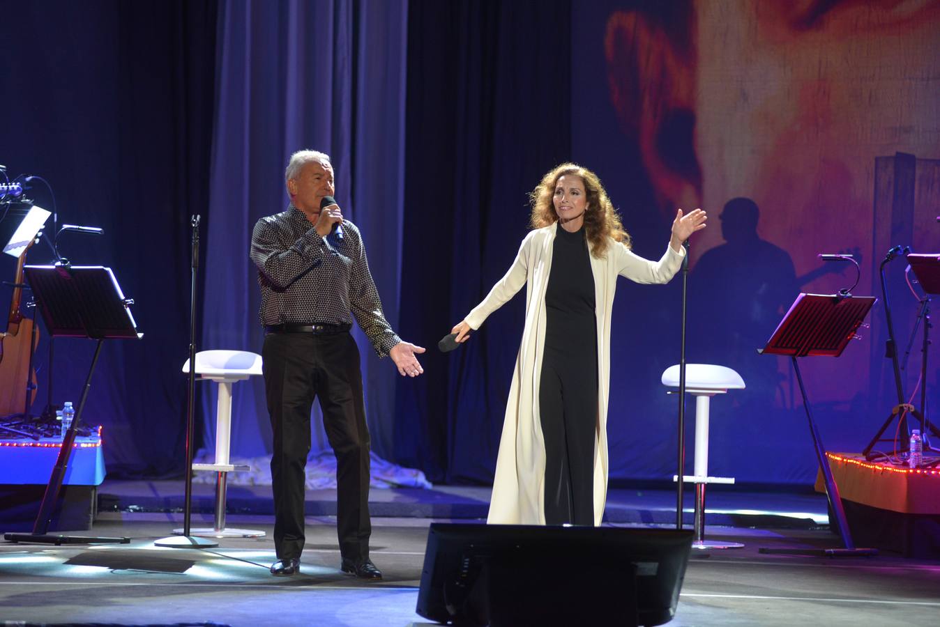 El concierto de Ana Belén y Víctor Manuel, en imágenes
