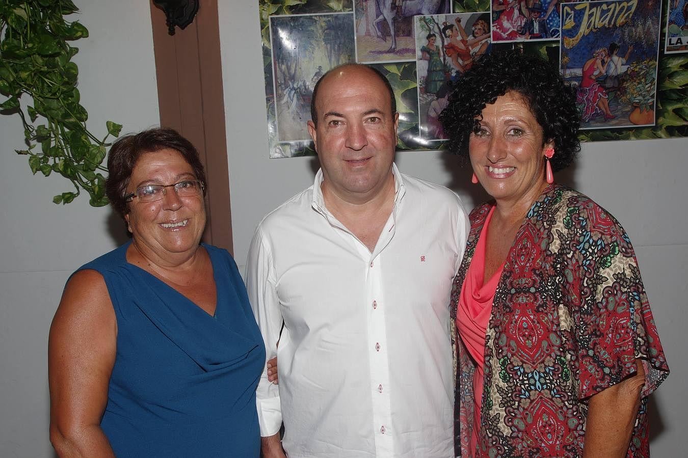 Rosa Roque, Alejandro Roque y Rafi Moreno en El Péndulo.