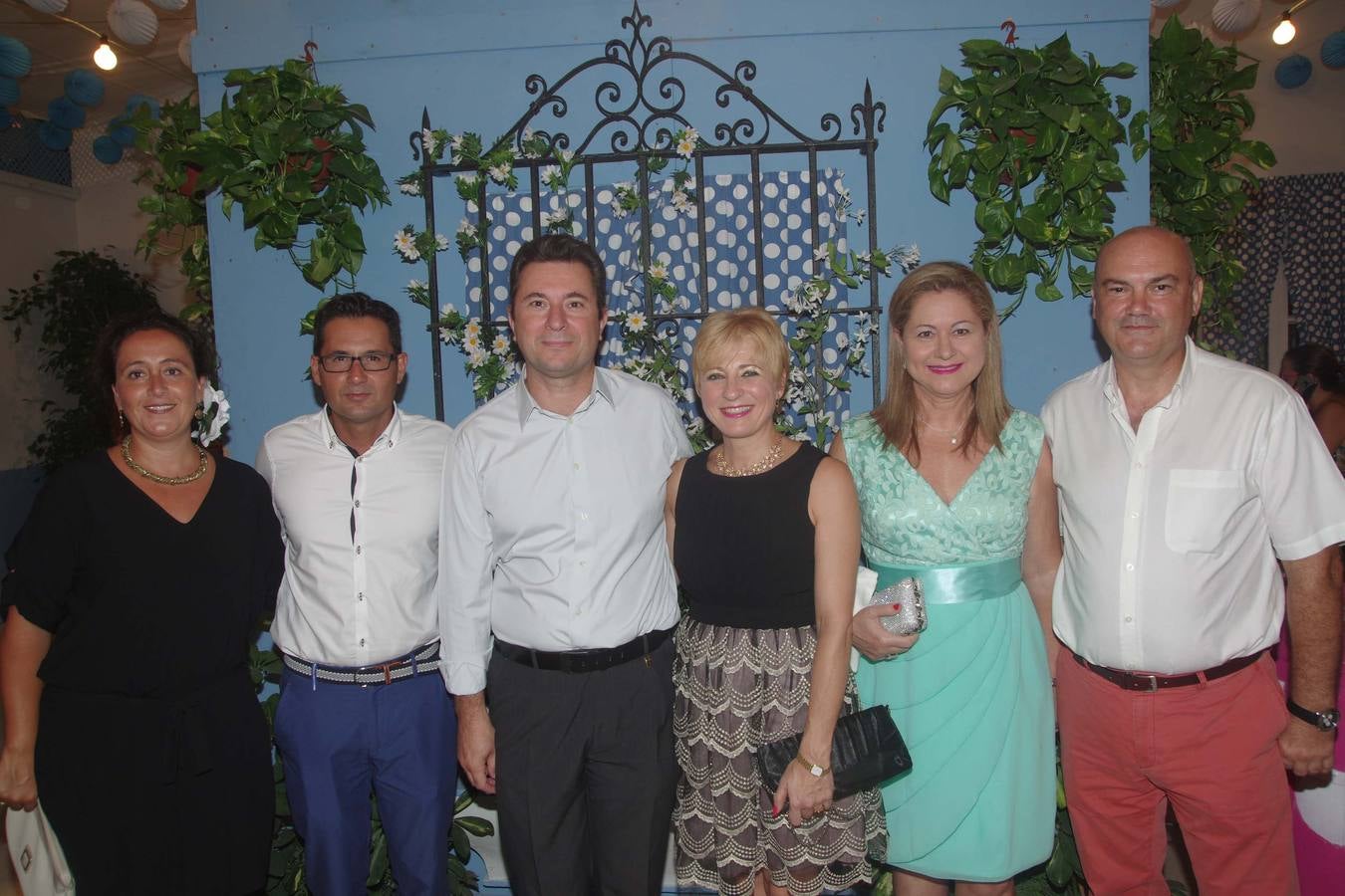 Olga García, Francisco Pomares, José Cardador, Carmen Moreno y Tatiana Cardador y Manuel Torres.