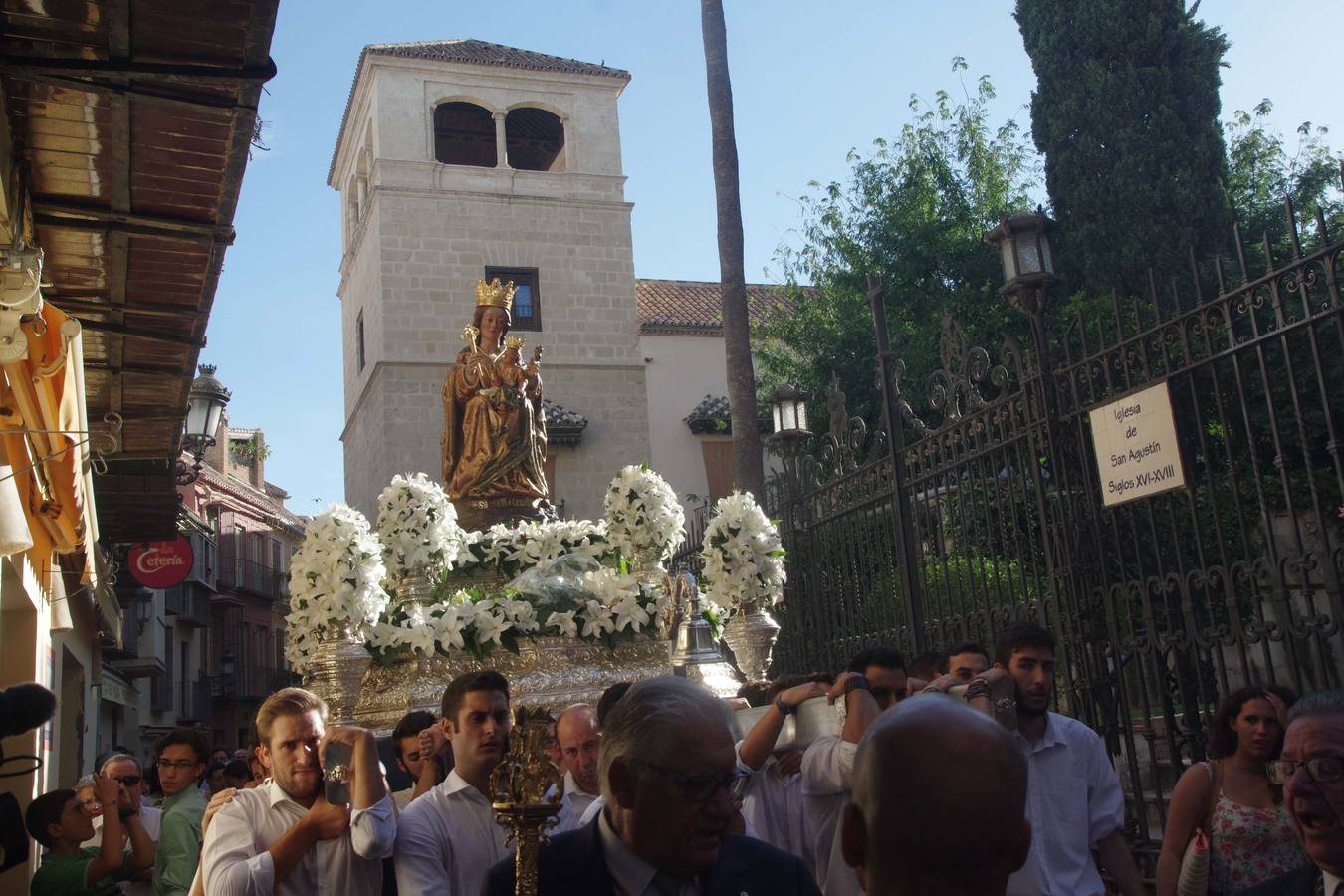 La Virgen de la Victoria baja a la Catedral para el inicio de su novena