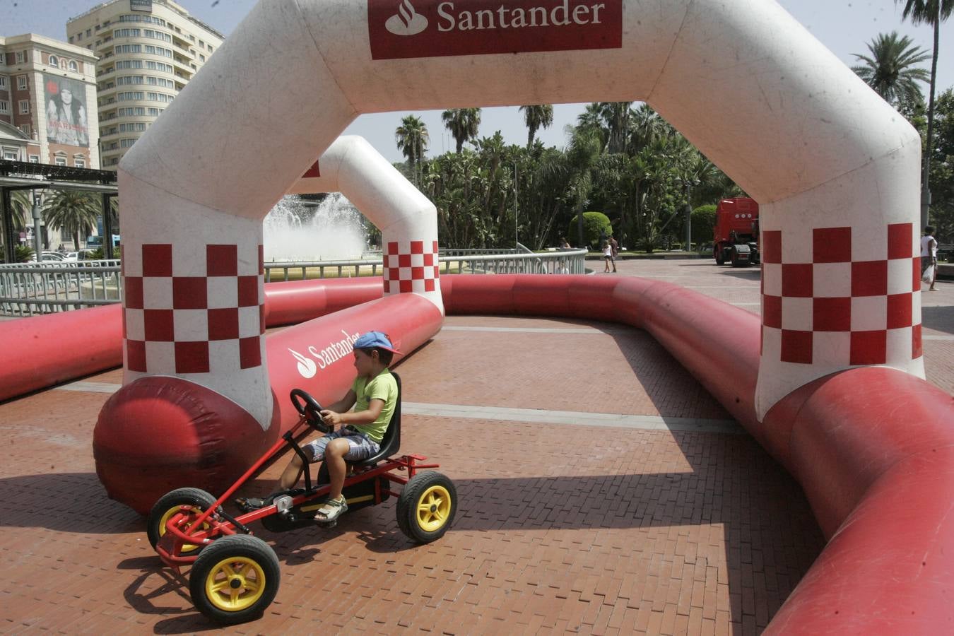 Simuladores de Fórmula 1 en la Plaza de la Marina