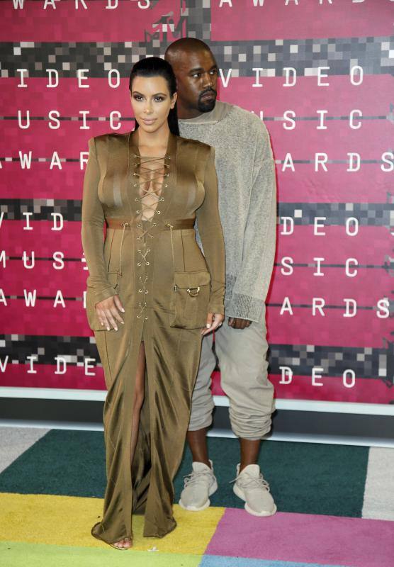 El rapero Kanye West y su mujer, Kim Kardashian.