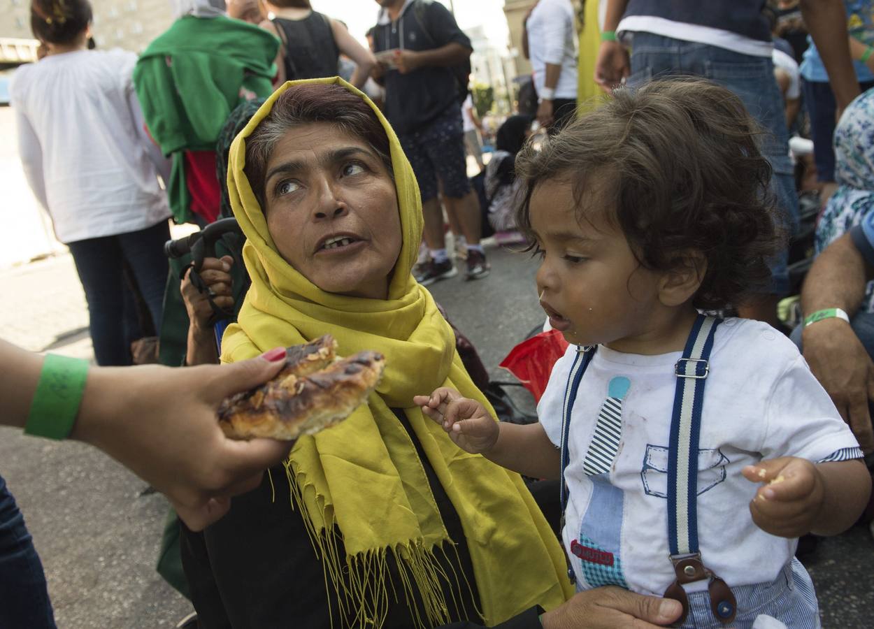 Hungría no deja entrar en la estación de tren de Budapest a los refugiados