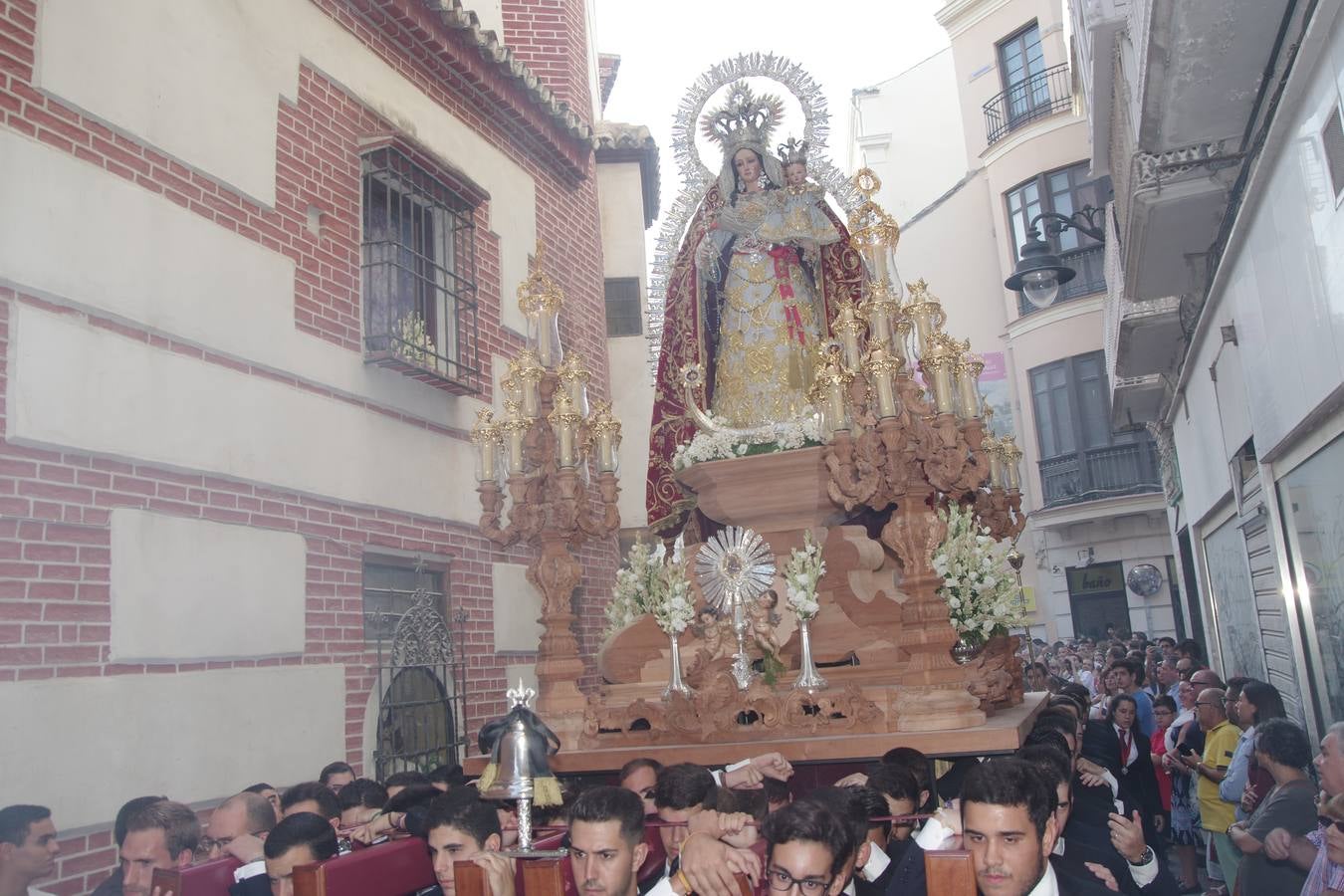 Fotos de la procesión de la Virgen de los Remedios