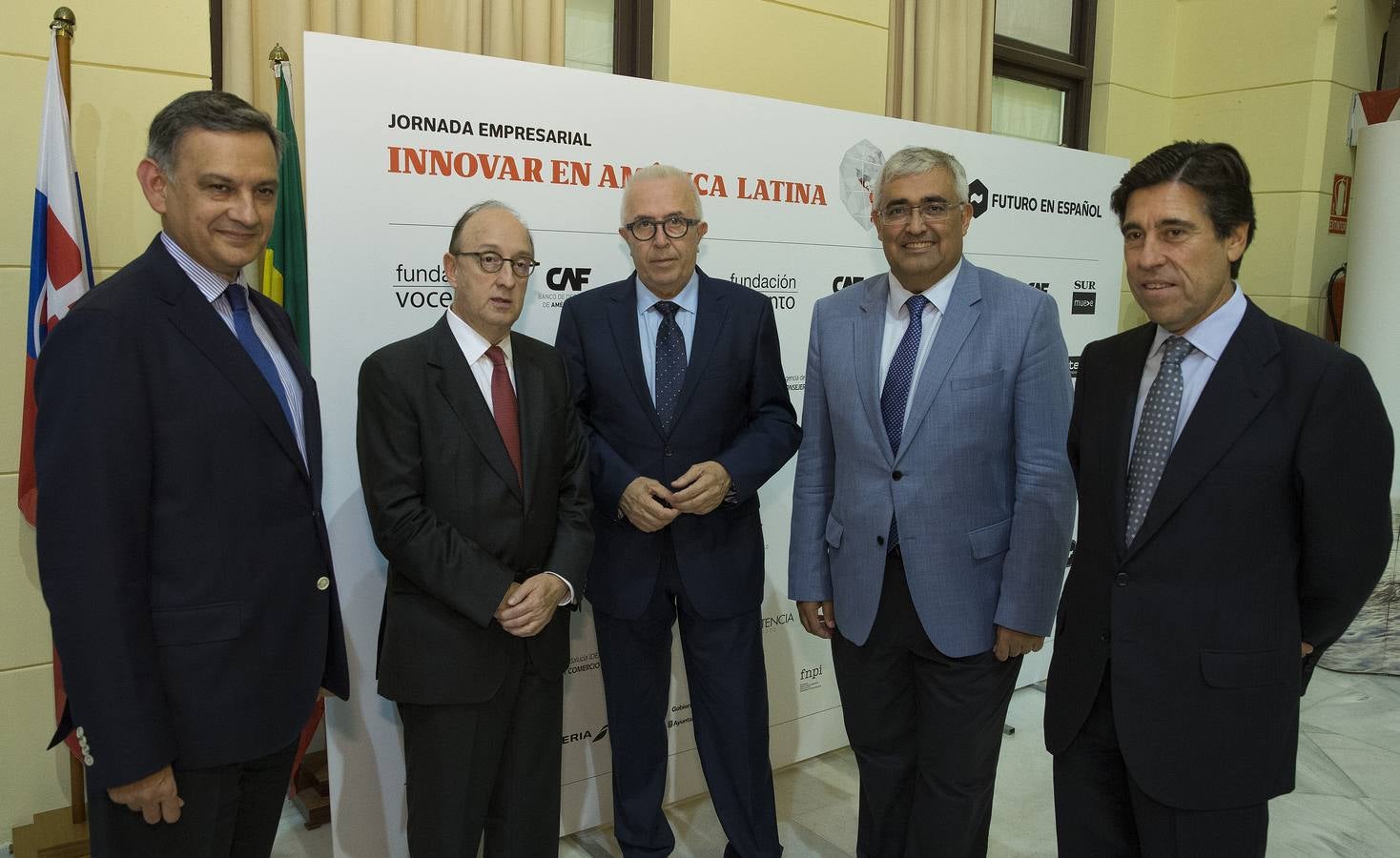 Visita al PTA de los participantes del foro &#039;Innovar en América latina&#039;