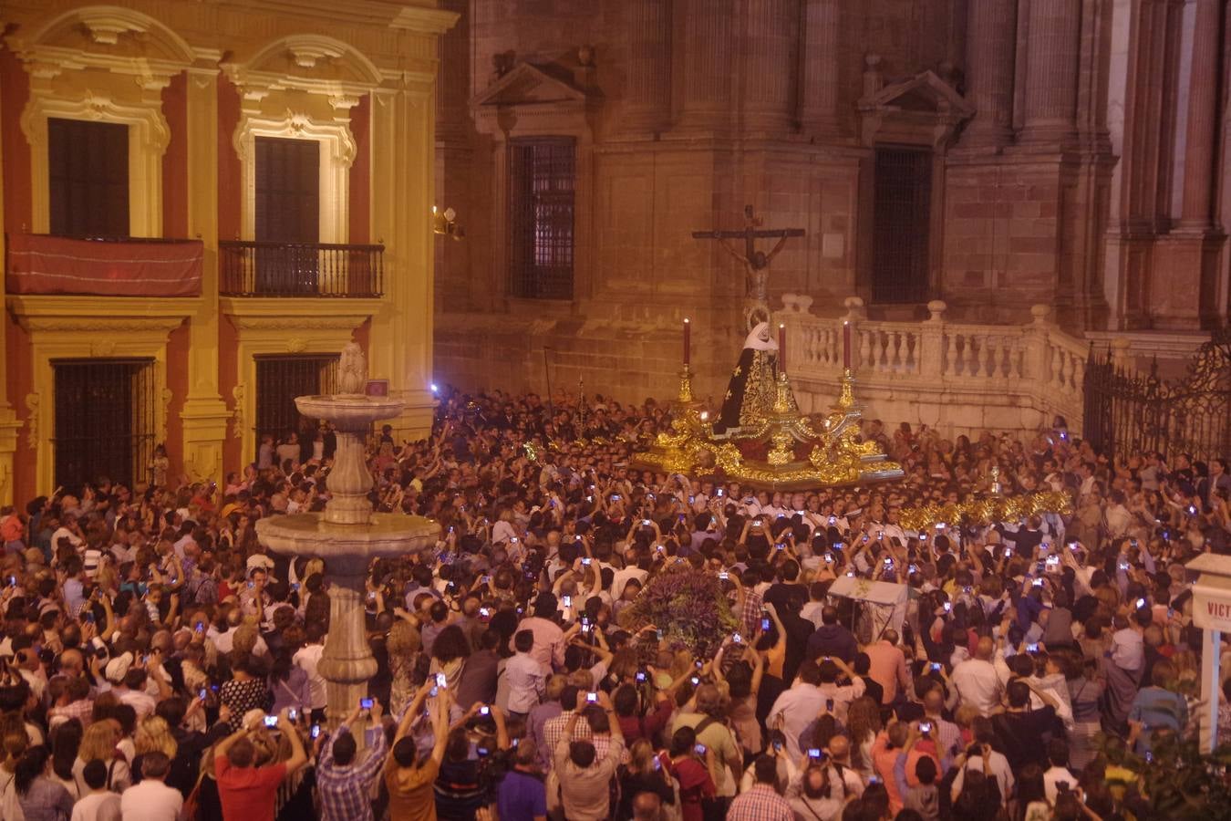 Más fotos de la procesión extraordinaria de Mena ( II)