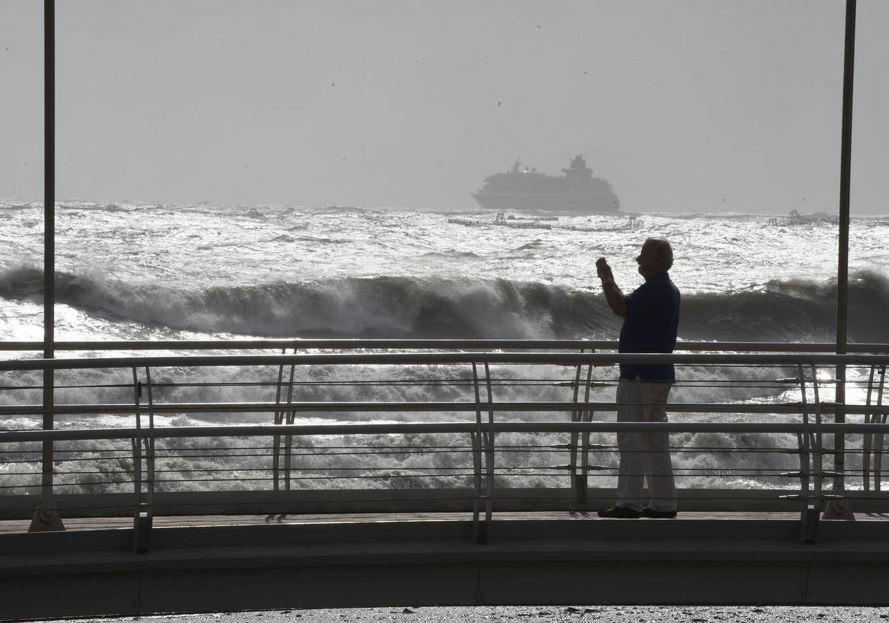 Fotos del temporal de este domingo en Málaga capital