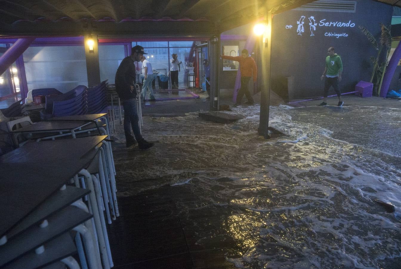 Fotos del temporal de este domingo en Málaga capital