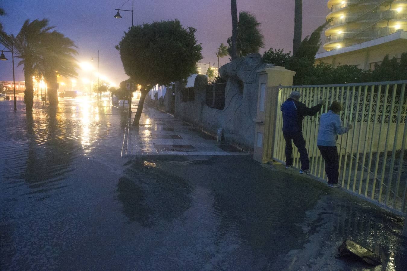 Fotos del temporal de este domingo en Málaga capital
