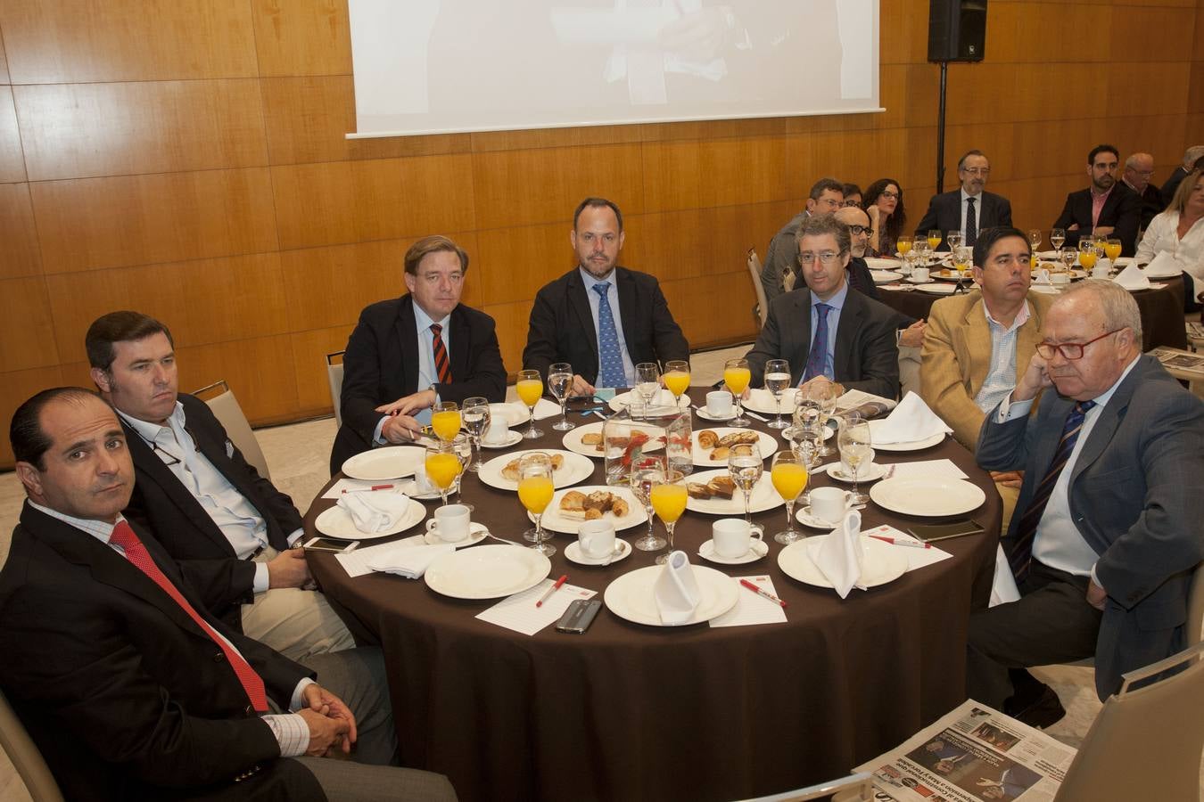 Mesas de invitados al foro de SUR &#039;Los retos de futuro&#039;