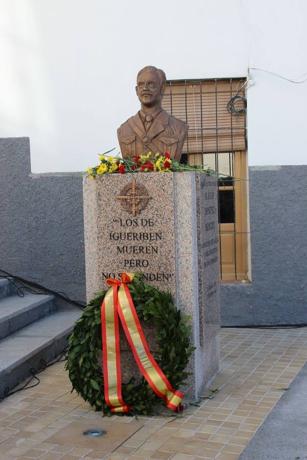 Homenaje al comandante Benítez en El Burgo
