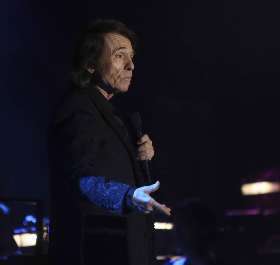 Raphael, en el Palacio de Congresos de Málaga