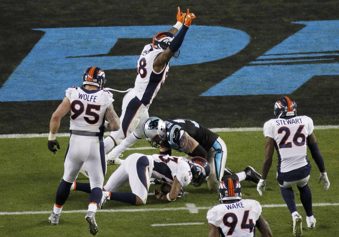 Los Broncos maniatan a los Panthers en la Super Bowl