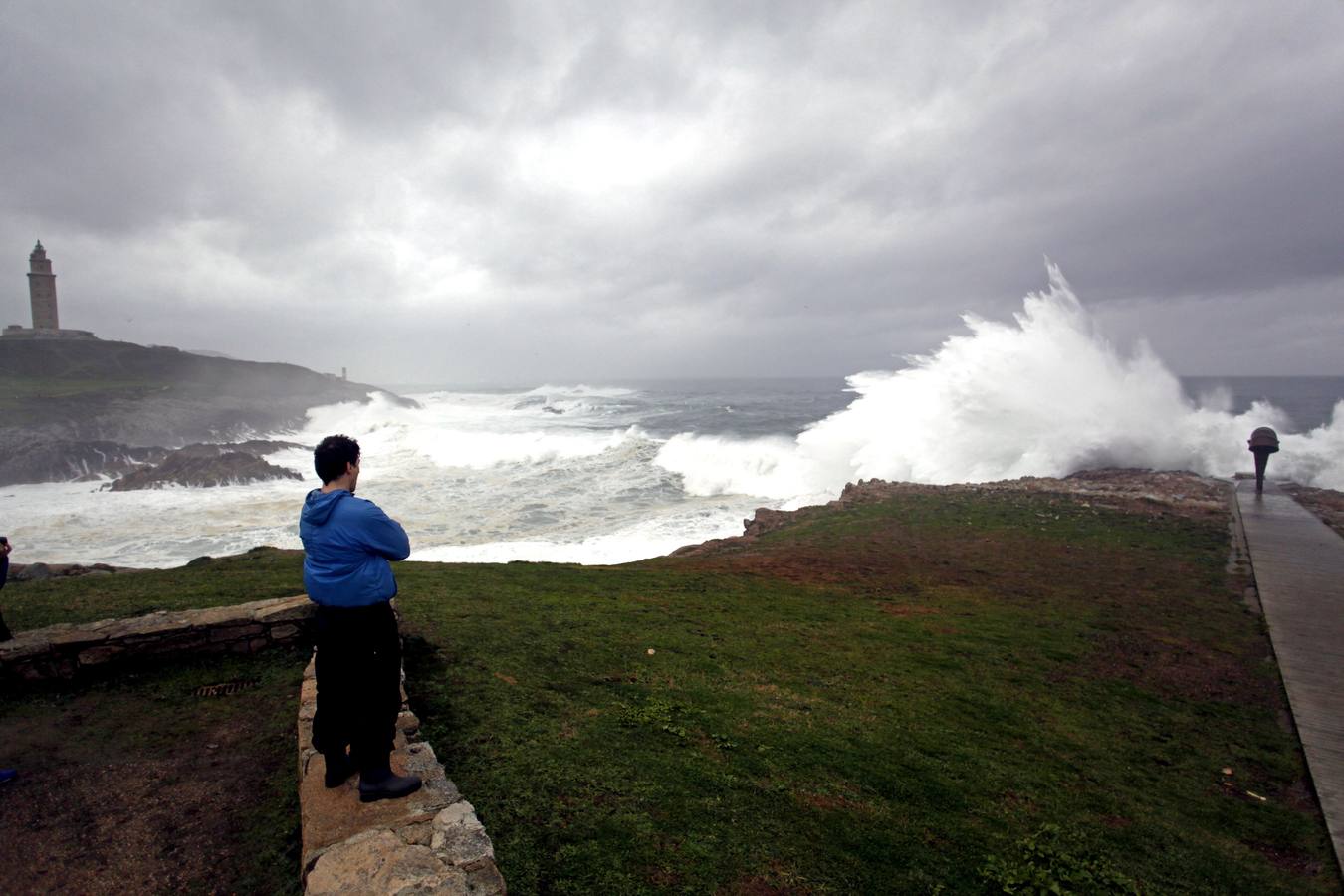 Alerta roja en las costas de A Coruña