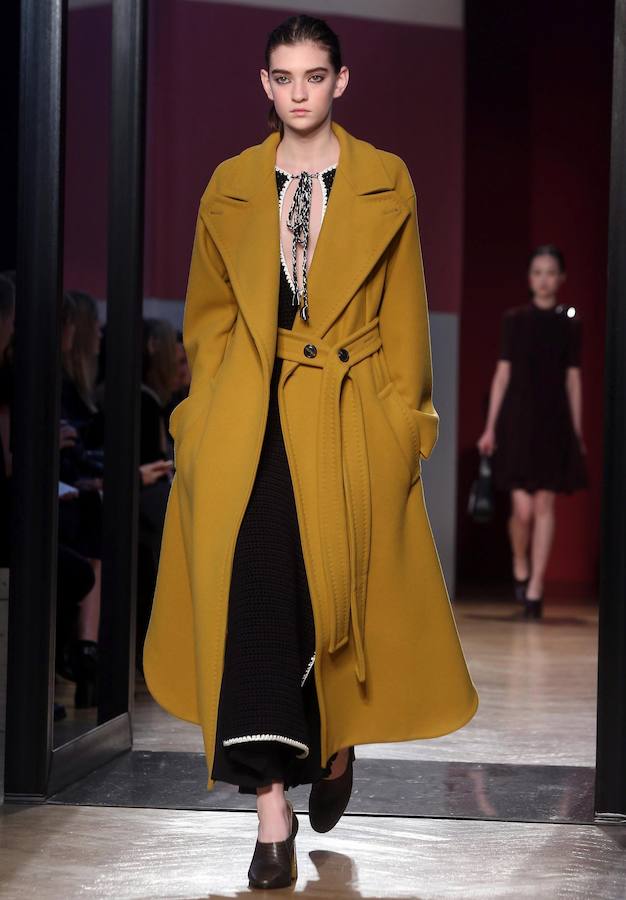 La moda del próximo otoño e invierno se exhibe en Milán