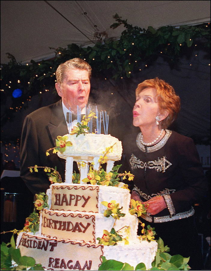 Celebración del cumpleaños de Ronald Reagan en 1993 en Simi Valley, California.