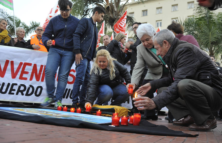 Fotos de la concentración en Málaga a favor de los refugiados
