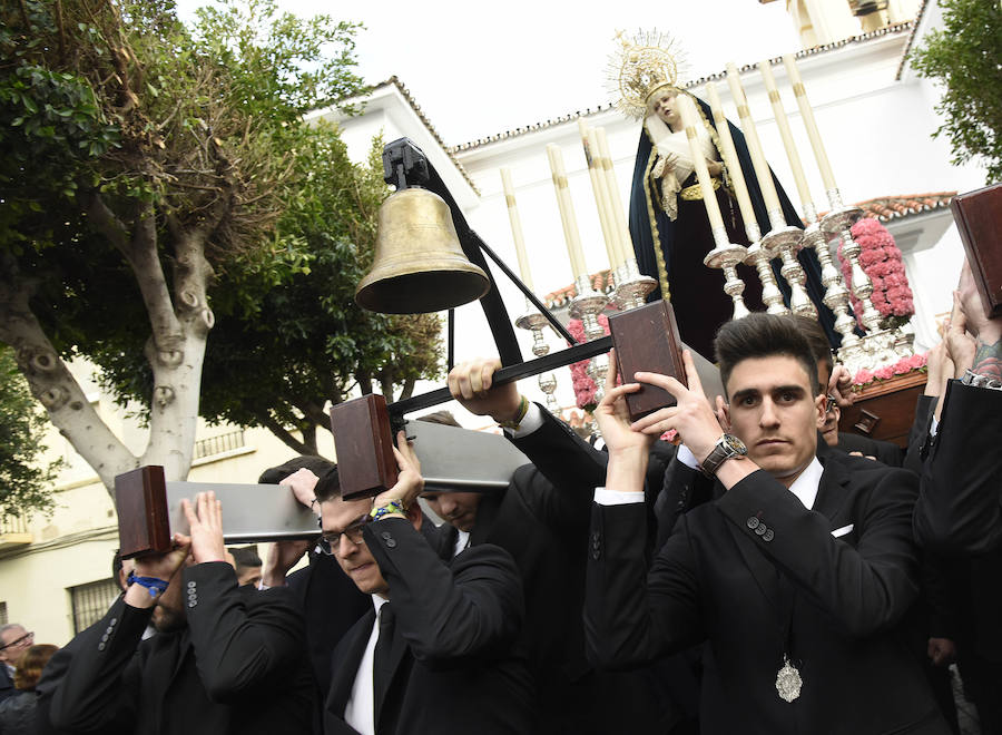 Fotos de los traslados y procesiones del Viernes de Dolores 2016 (I)