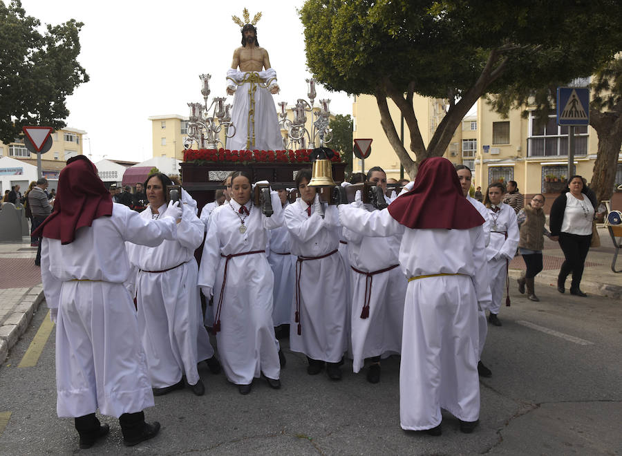 Fotos de los traslados y procesiones del Viernes de Dolores (II)