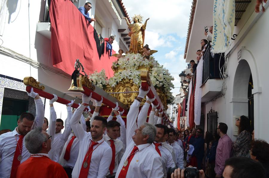 Así ha sido la procesión del Resucitado en Nerja