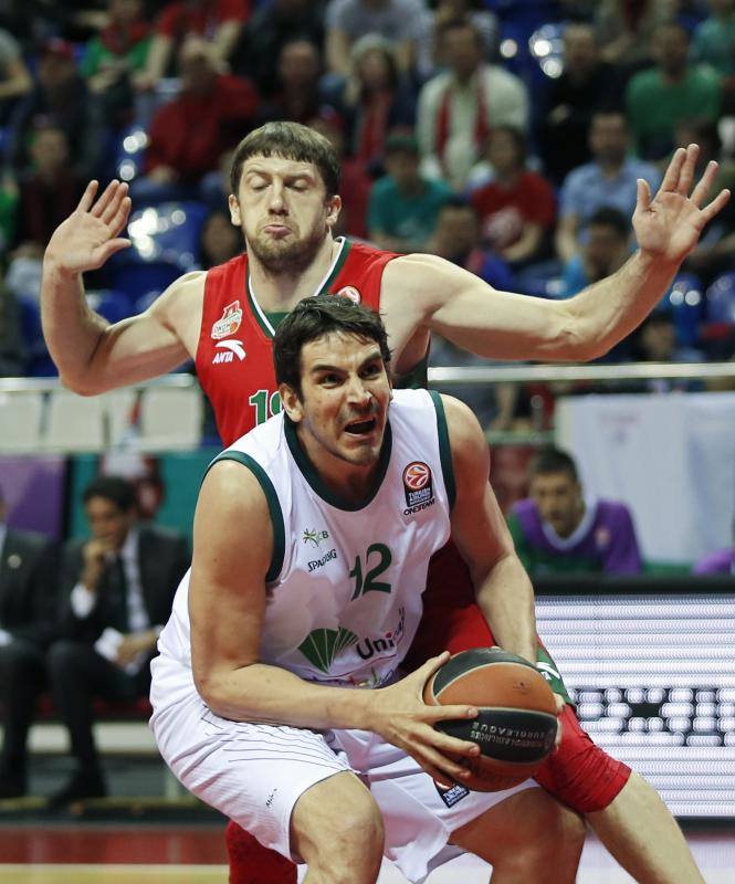 Fotos de la derrota del Unicaja ante el Lokomotiv