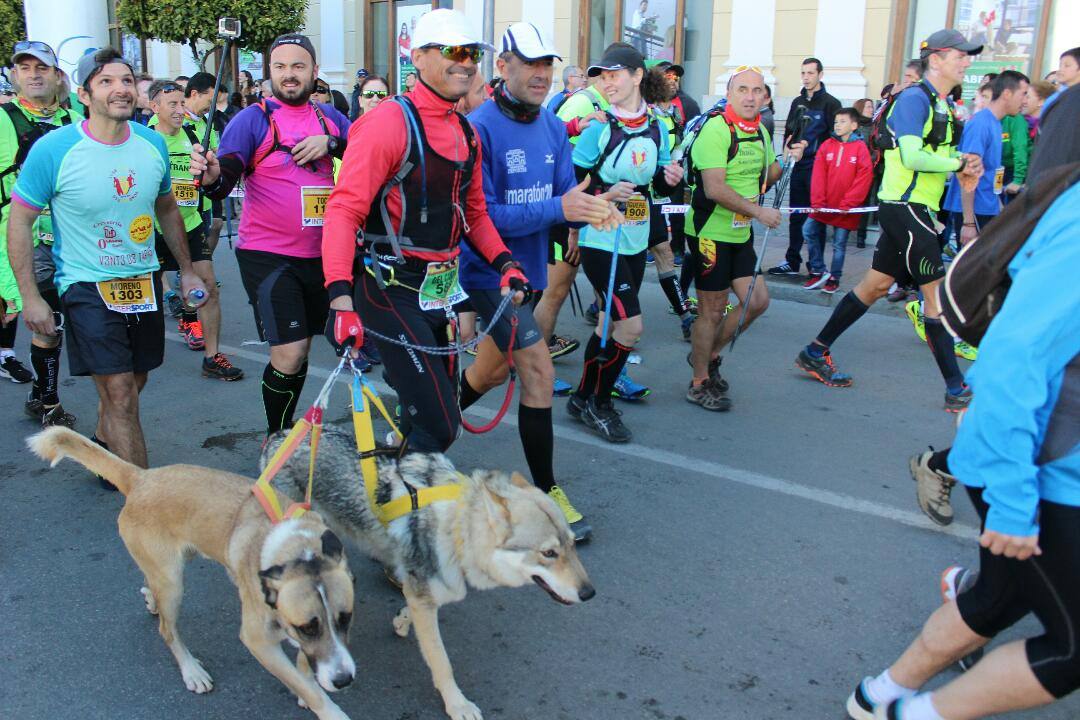 Ronda celebra el XII HOLE, una carrera que homenajea la labor del Tercio en la organización de los 101 kilómetros en mayo