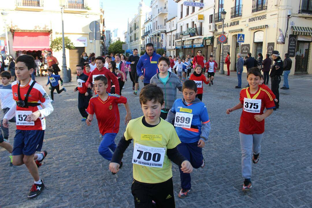 Ronda celebra el XII HOLE, una carrera que homenajea la labor del Tercio en la organización de los 101 kilómetros en mayo