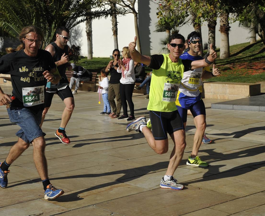 Miles de corredores participan en la Media Maratón de Málaga