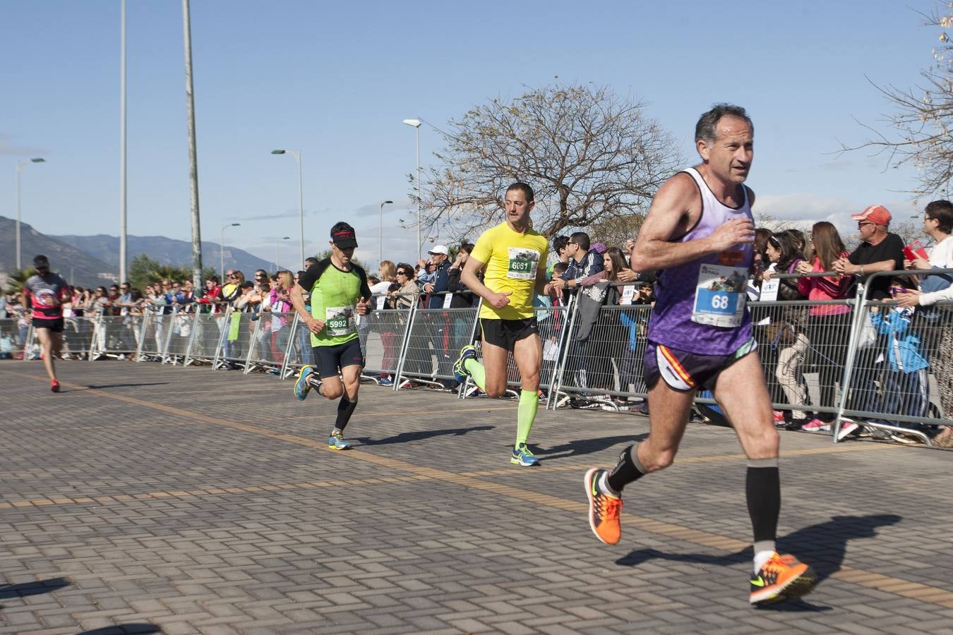 Más de 7.000 corredores participan en la Media Maratón de Málaga