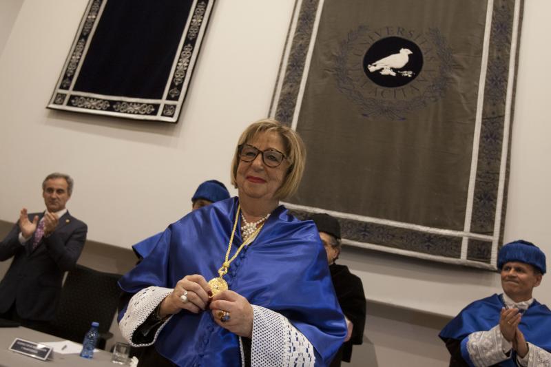 Adelaida de la Calle recibe la Medalla de Oro de la UMA