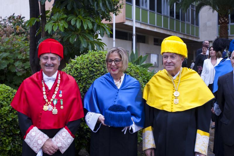 Adelaida de la Calle recibe la Medalla de Oro de la UMA