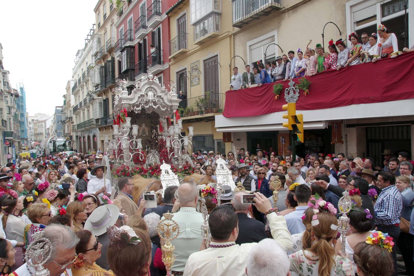 La Hermandad de Málaga parte hacia el Rocío