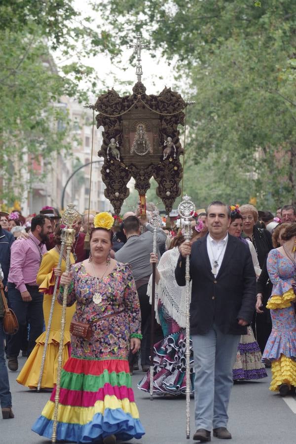 La Hermandad de Málaga parte hacia el Rocío