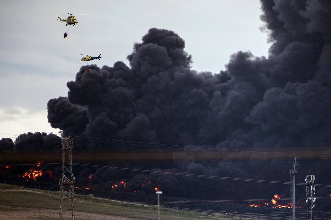 Incendio en el cementerio de neumáticos de Seseña