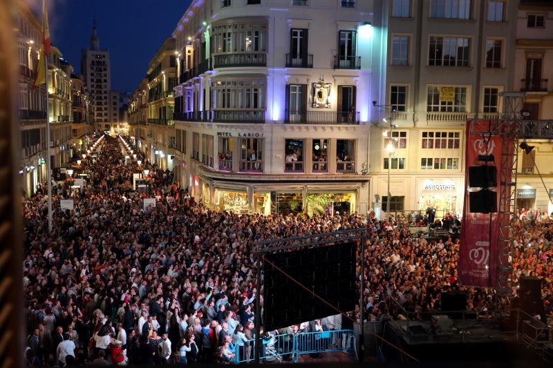 Noche en Blanco de colas y estrellas en Málaga