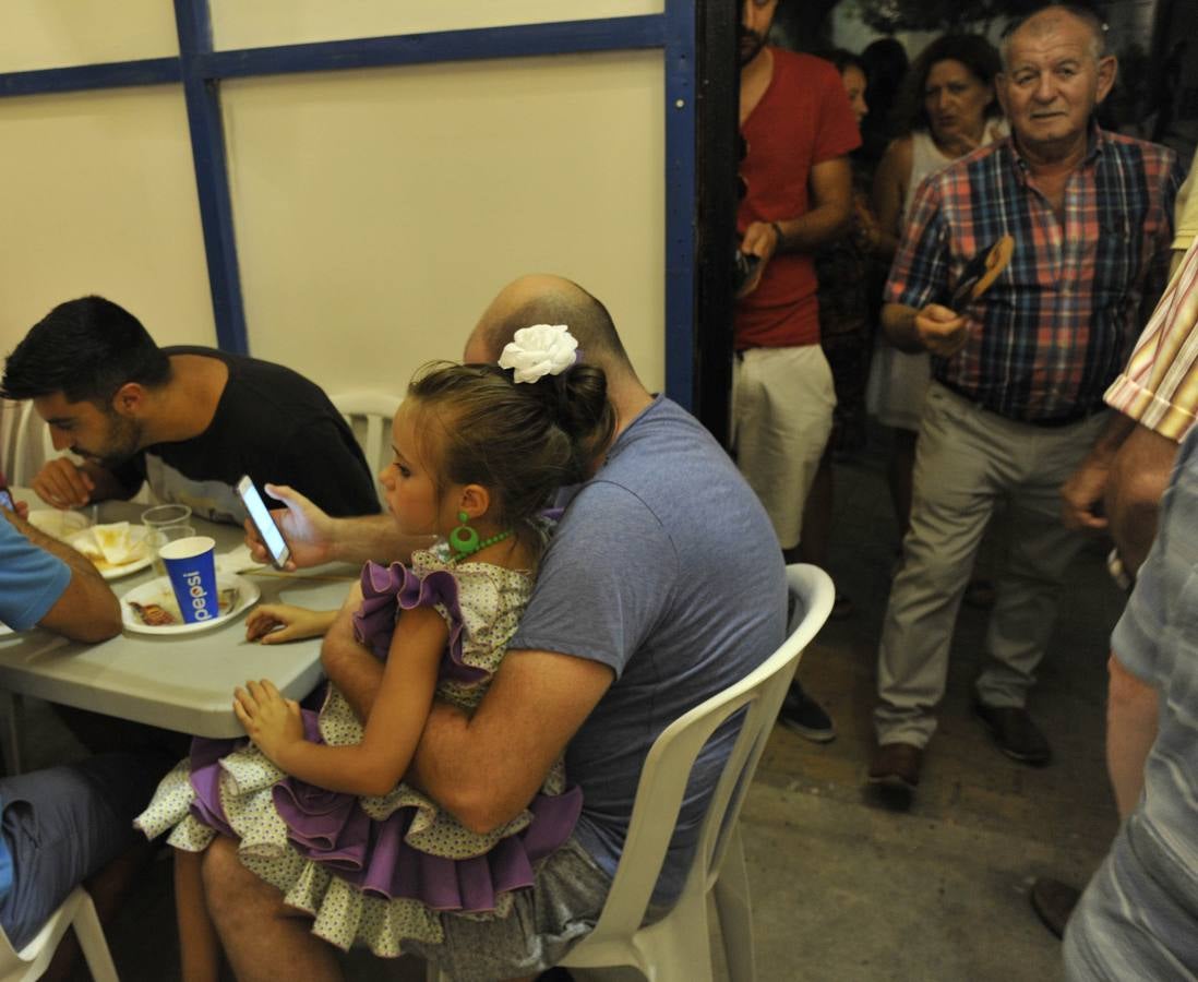 Noche de fiesta y diversión en el Cortijo de Torres