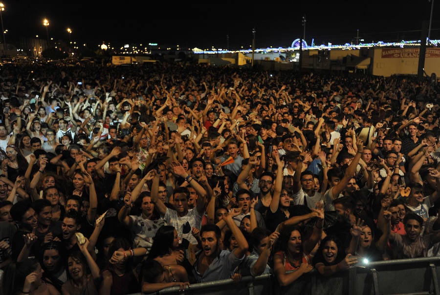 &#039;Les Castizos&#039; desatan la locura en el real