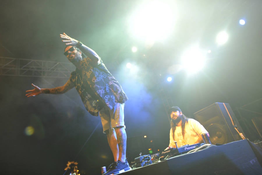 &#039;Les Castizos&#039; desatan la locura en el real