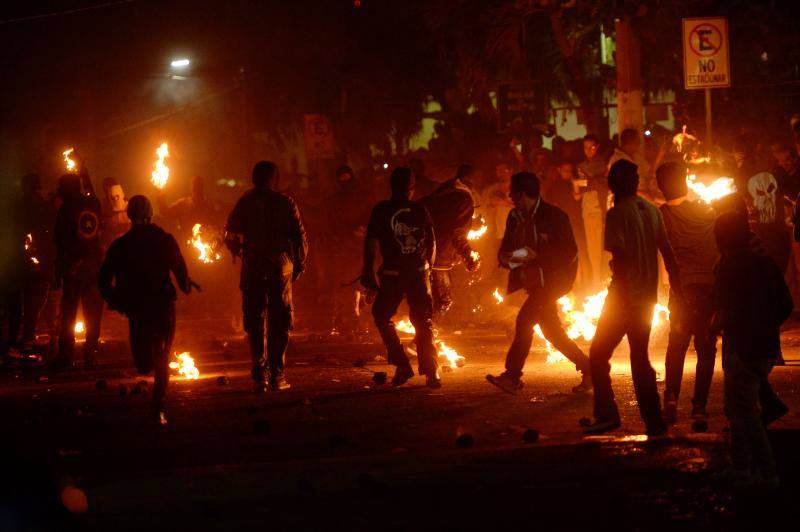 Festival de la bola de fuego en San Salvador