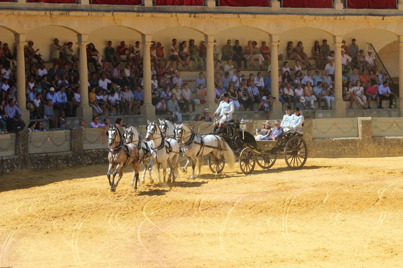 Los mejores carruajes se dan cita en Ronda