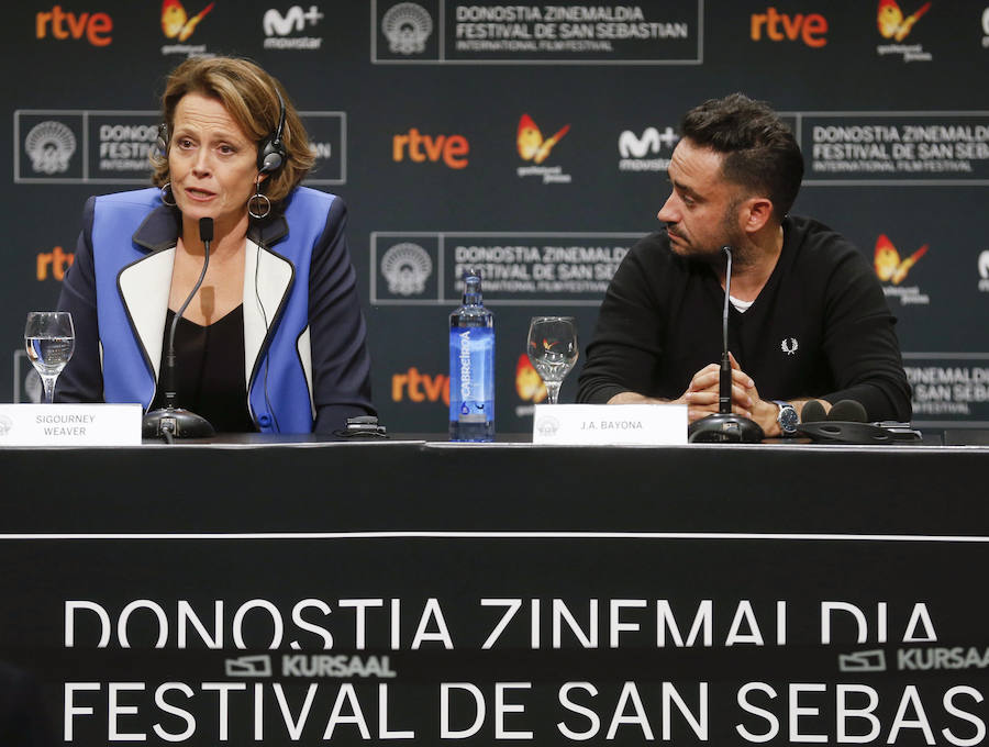 Sigourney Weaver y Oliver Stone llegan al Festival de San Sebastián