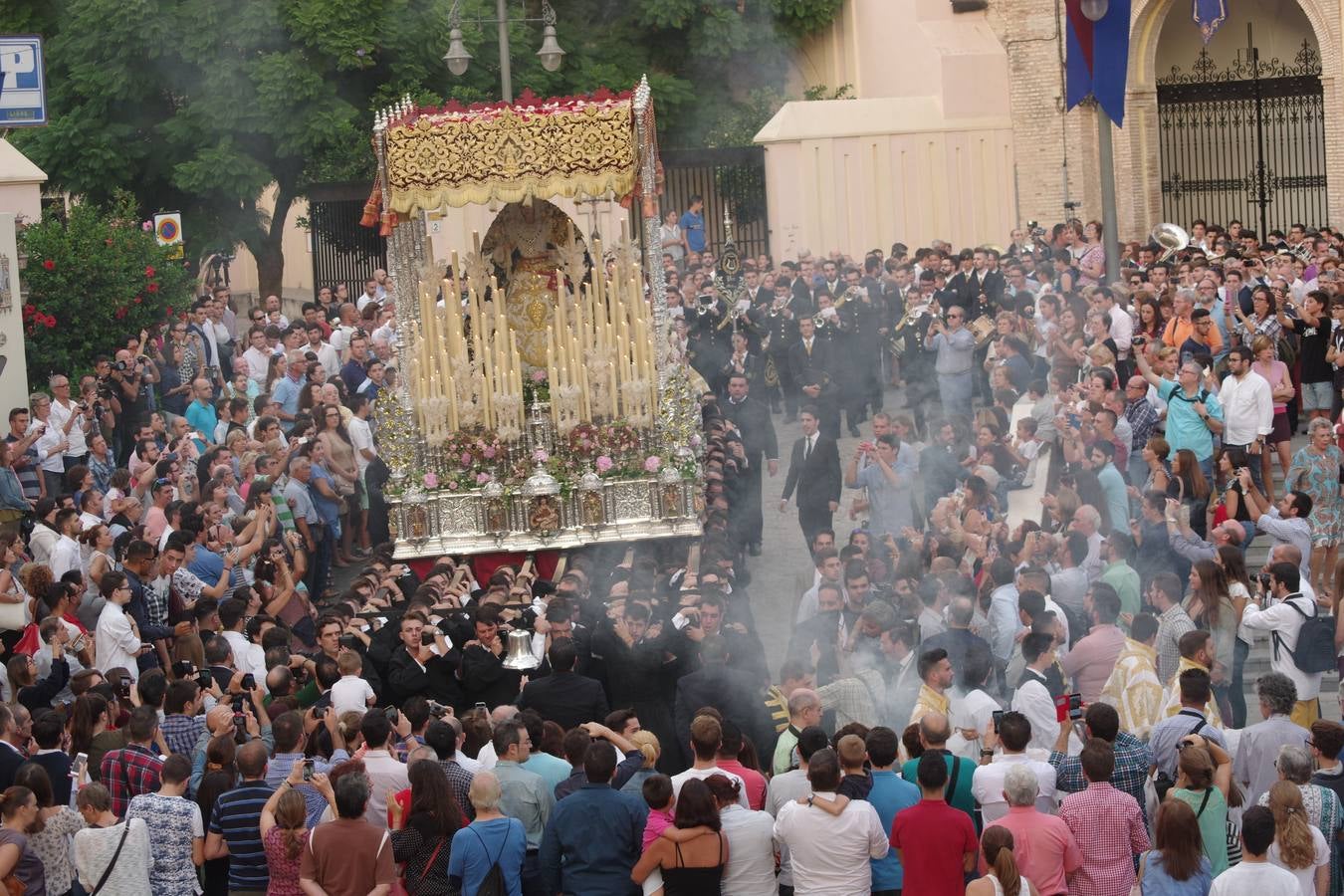 La Virgen del Monte Calvario recorre el barrio de la Victoria