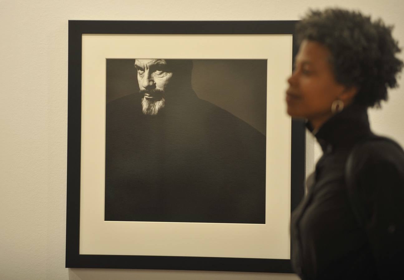 La exposición &#039;Malkovich, Malkovich, Malkovich&#039; llega a La Térmica bajo el objetivo de Sandro Miller