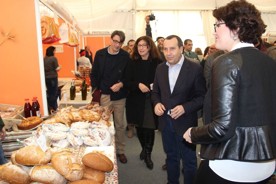 En fotos, la XIV Feria de la Chacina de Benaoján