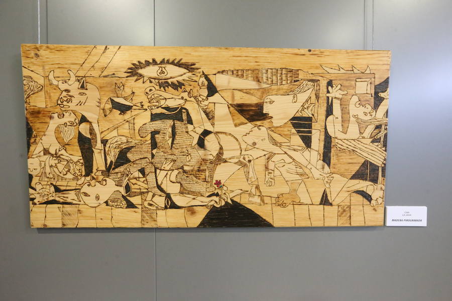 Exposición sobre obras realizadas por menores infractores, en imágenes