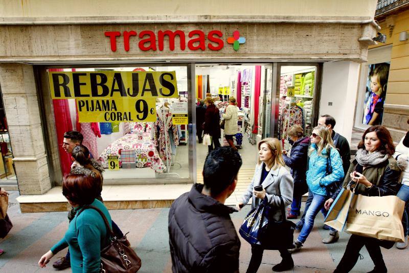 Así han vivido los comercios malagueños este lunes festivo de compras frenéticas