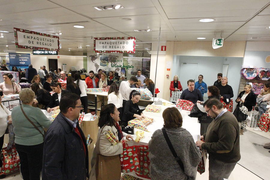 Así han vivido los comercios malagueños este lunes festivo de compras frenéticas